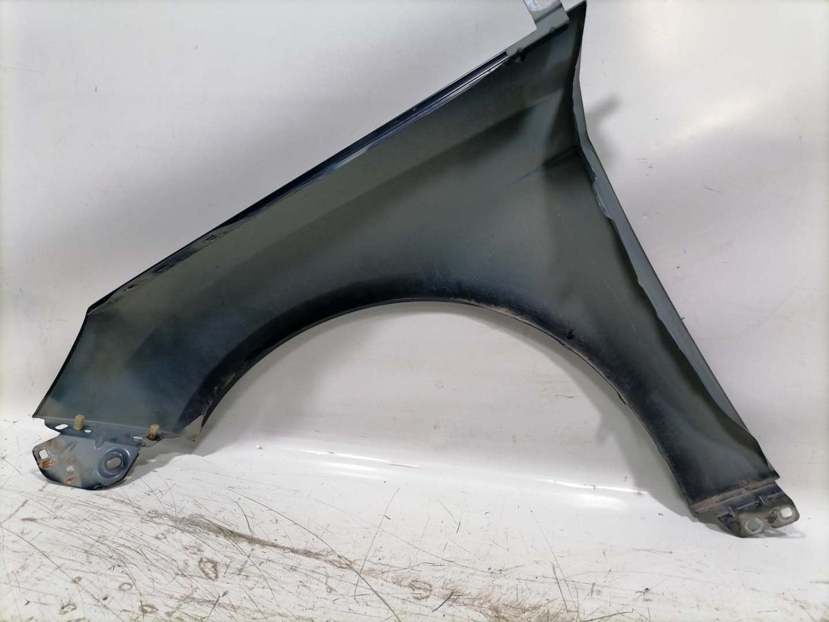 Ford Focus 3 Bj.2018 original Kotfl&uuml;gel vorn rechts Blazer Blau Facelift